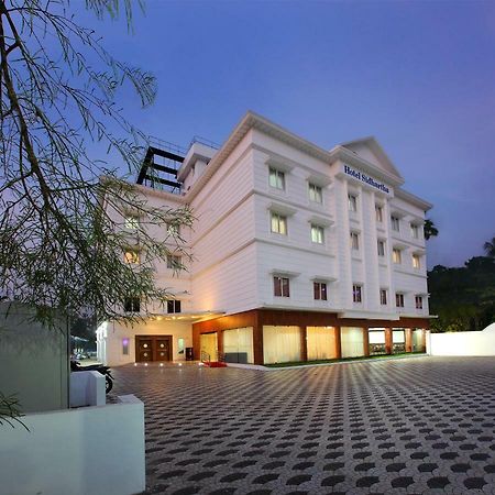 Kizhake Chālakudi Hotel Sidhartha Chalakudy מראה חיצוני תמונה