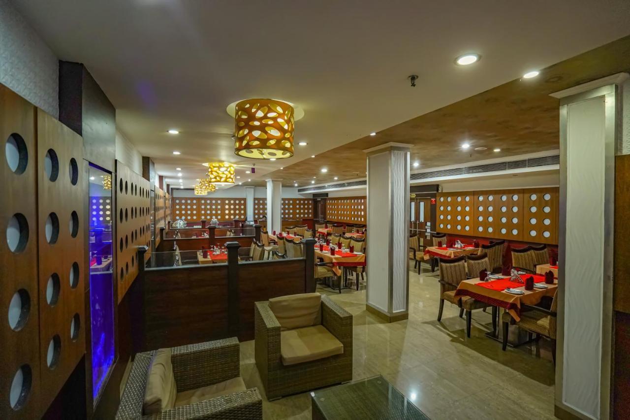 Kizhake Chālakudi Hotel Sidhartha Chalakudy מראה חיצוני תמונה