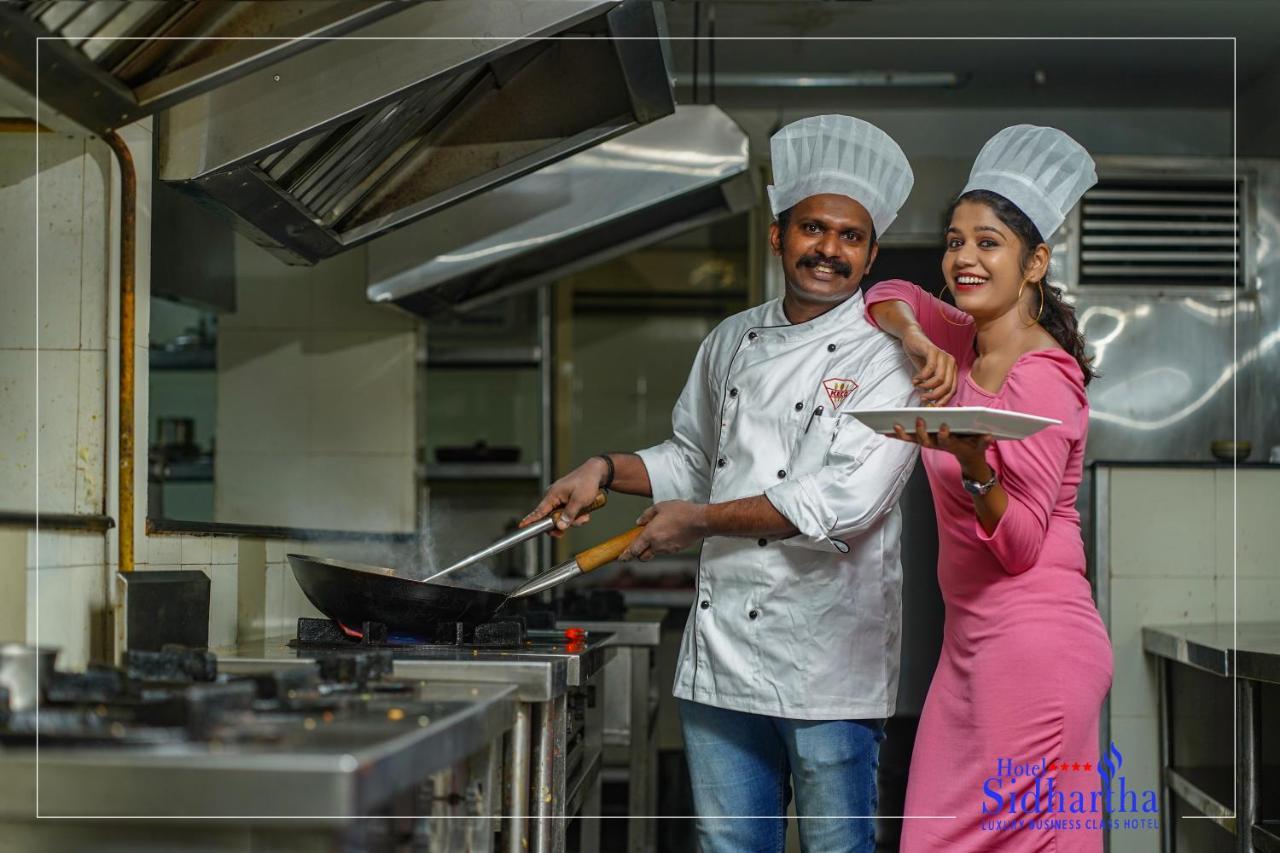 Kizhake Chālakudi Hotel Sidhartha Chalakudy מראה חיצוני תמונה