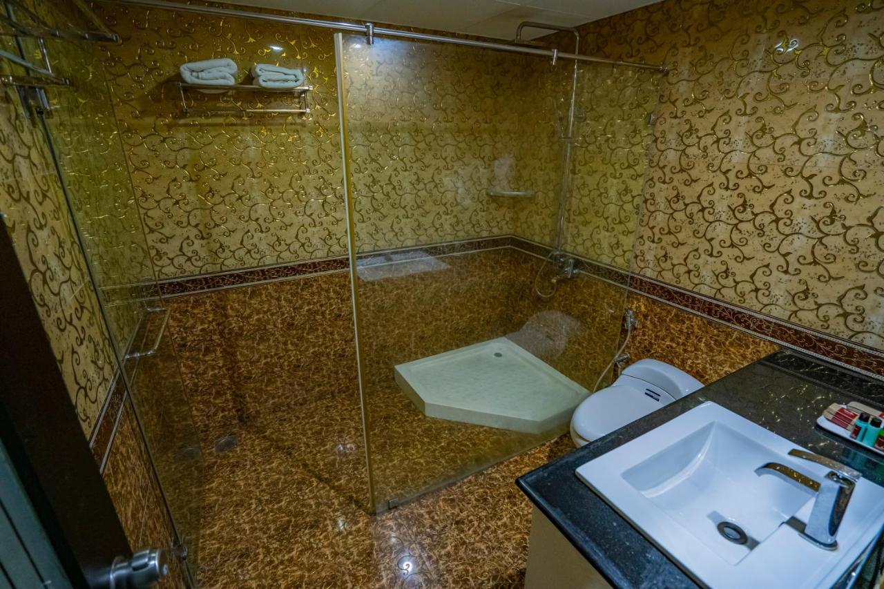 Kizhake Chālakudi Hotel Sidhartha Chalakudy מראה חיצוני תמונה